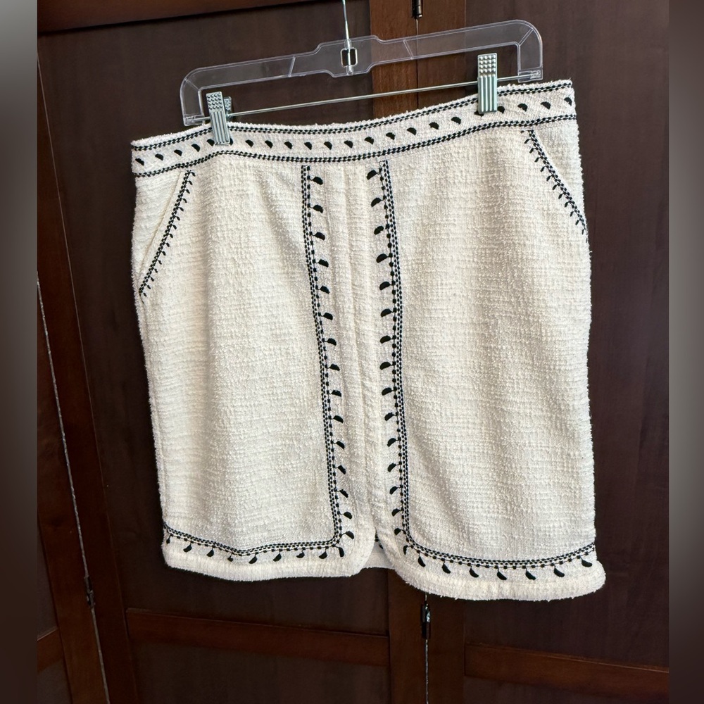 Anthropologie Dolan Left Coast Tulley Embroidered Textured Mini Skirt Size L